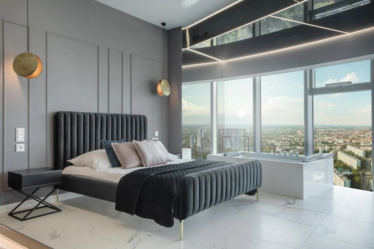In The Sky - Apartamenty W Sky Tower Wroclaw Apartment