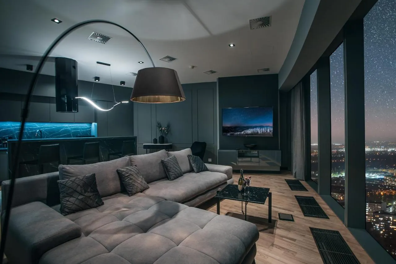 Apartamenty Sky Tower Wrocław 0*,